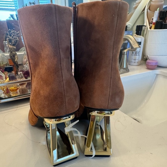 Giani Bini Harrison Brown Suede Architectural Wedge Ankle Booties- Size 8.5M - Picture 6 of 8